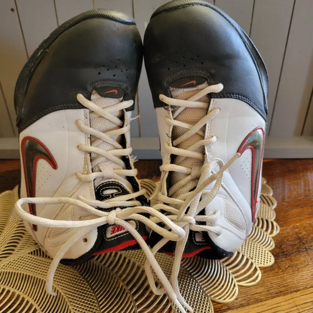 Youth Nike Press sise 4.5 - Picture 3 of 6